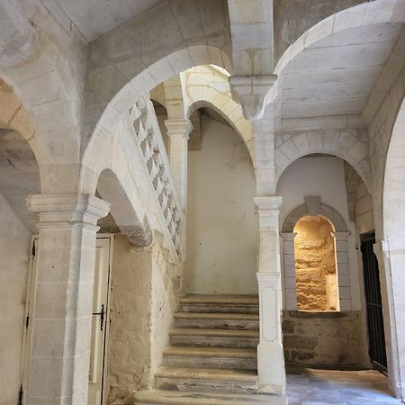 Uzes, Au Coeur Du Centre Medieval La Boussole D'Uzes, Appartement De Caractere Du XVII -Eme Siecle Exterior photo